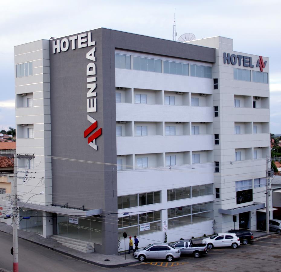 Hotel Avenida Joao Pinheiro Екстер'єр фото