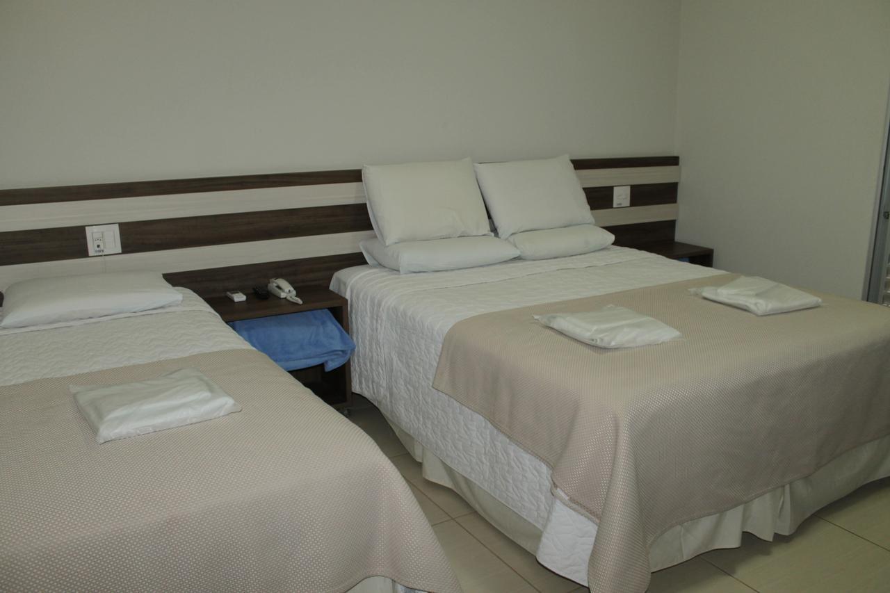 Hotel Avenida Joao Pinheiro Екстер'єр фото