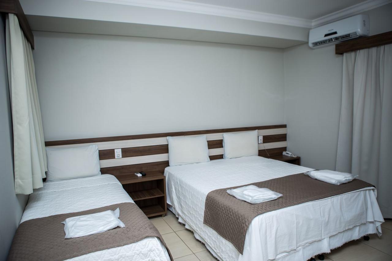 Hotel Avenida Joao Pinheiro Екстер'єр фото